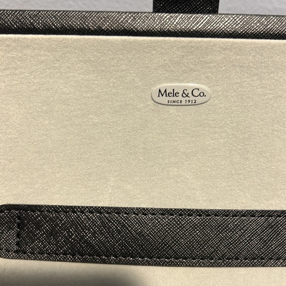 Mele & Co. Parker Watch Box - Picture 8 of 10